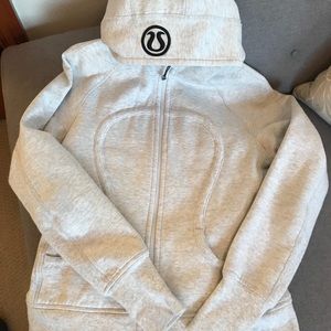 Lululemon Sparkle Gray Scuba 10